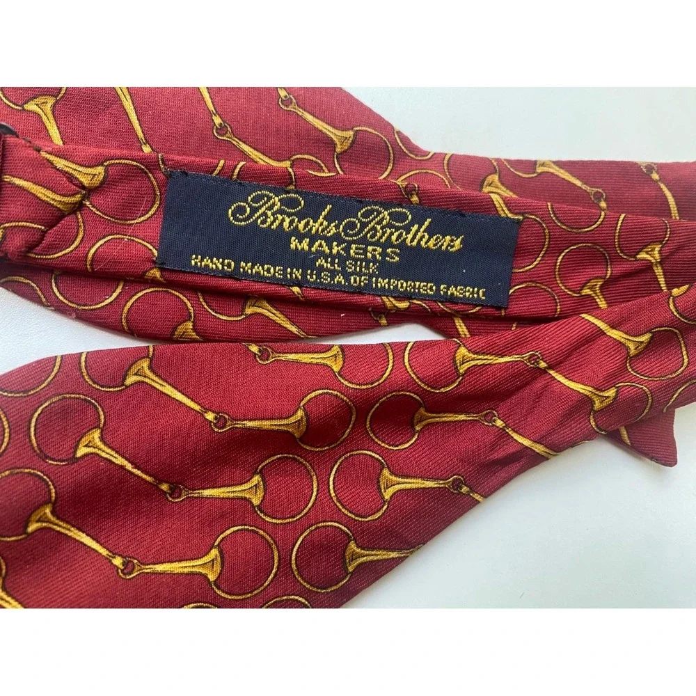 Brooks Brothers Bow Tie Mens OS‎ Burgundy Good Silk Horse Bit Equestrian Makers